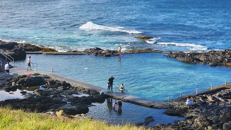 Kiama-White-Lighthouse-Blowhole8